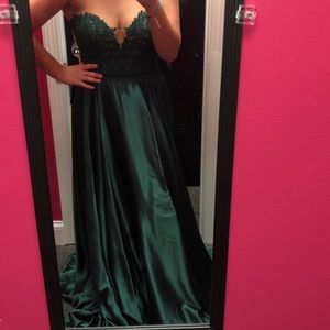 Prom Dress (never worn)